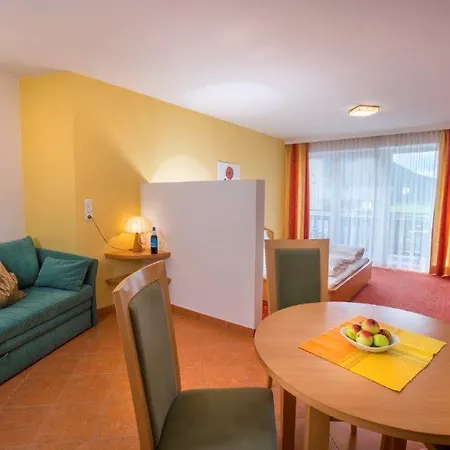Garni Roesslhof 3*