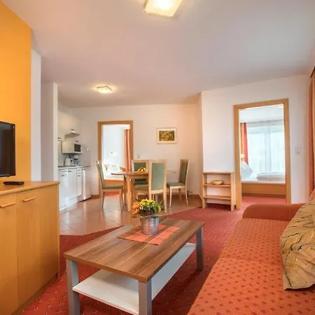 Guest house Garni Roesslhof